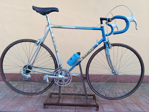 Oldtimer fahrrad - oldtimer,